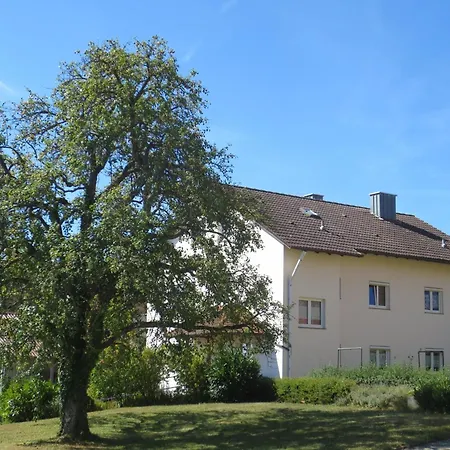 Gaestehaus Erika Apartamento *